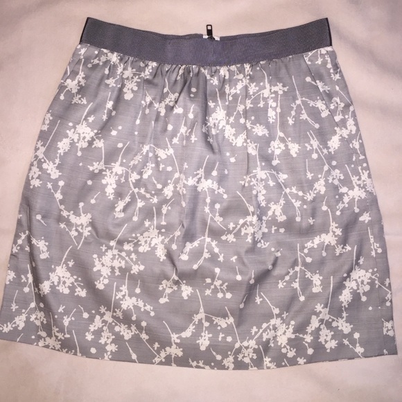 LOFT Dresses & Skirts - NWOT‎ Ann Taylor Loft Skirt